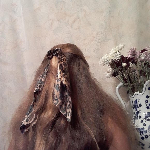 Animal Print Scarf Hair Scrunchie - Picture 2 of 4